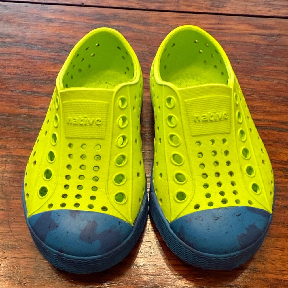 Native Kids Water Shoes in Bright Yellow and Blue